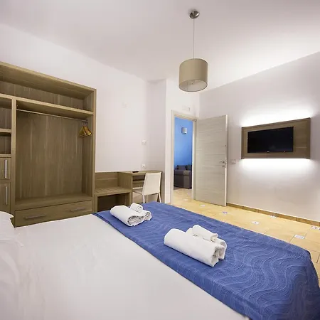Aparthotel Petruso 3*
